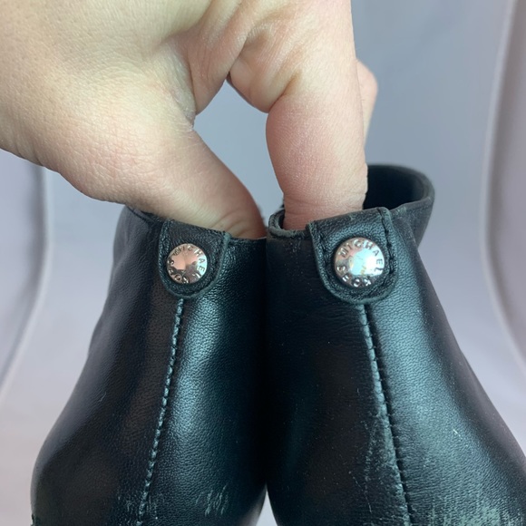 Michael Kors Black Leather Heels Women's 7.5. GG - Picture 5 of 8